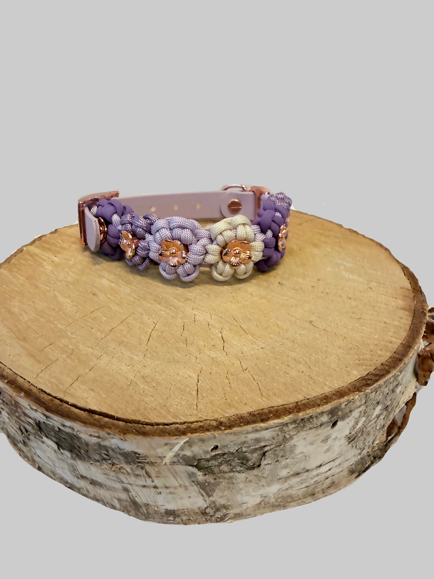 Halsband Flower Power Pastellila